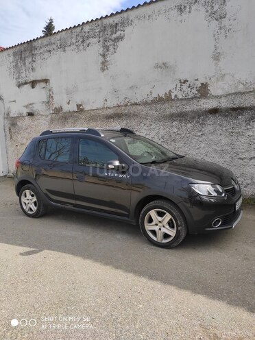 Renault Sandero 2015, 112,000 km - 1.6 l - Bakı