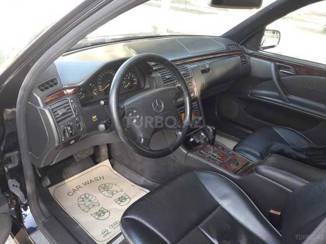 Mercedes E 240 2000, 250,012 km - 2.6 l - Salyan