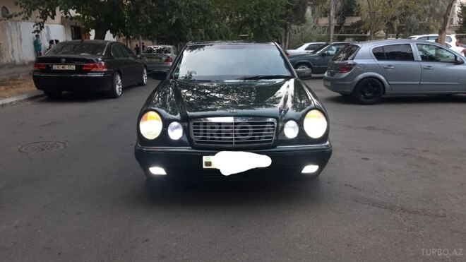 Mercedes E 200 1999, 289,000 km - 2.0 l - Bakı