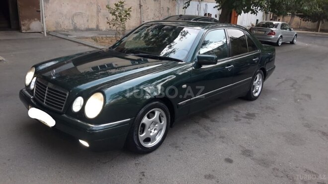 Mercedes E 200 1999, 289,000 km - 2.0 l - Bakı