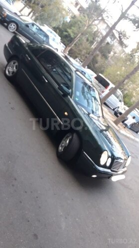 Mercedes E 200 1999, 289,000 km - 2.0 l - Bakı