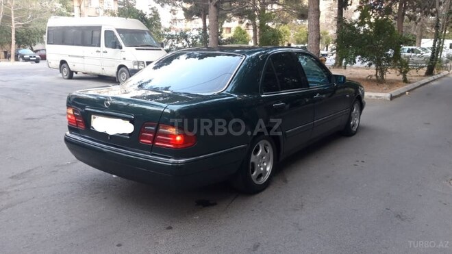 Mercedes E 200 1999, 289,000 km - 2.0 l - Bakı
