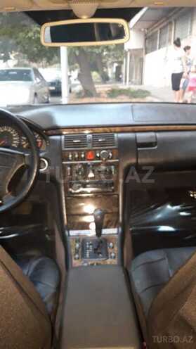 Mercedes E 200 1999, 289,000 km - 2.0 l - Bakı