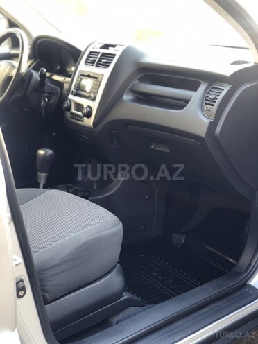 Kia Sportage 2008, 233,000 km - 2.0 l - Bakı