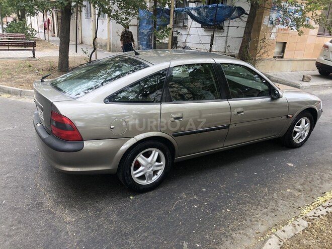 Opel Vectra 1996, 250,000 km - 2.0 l - Bakı