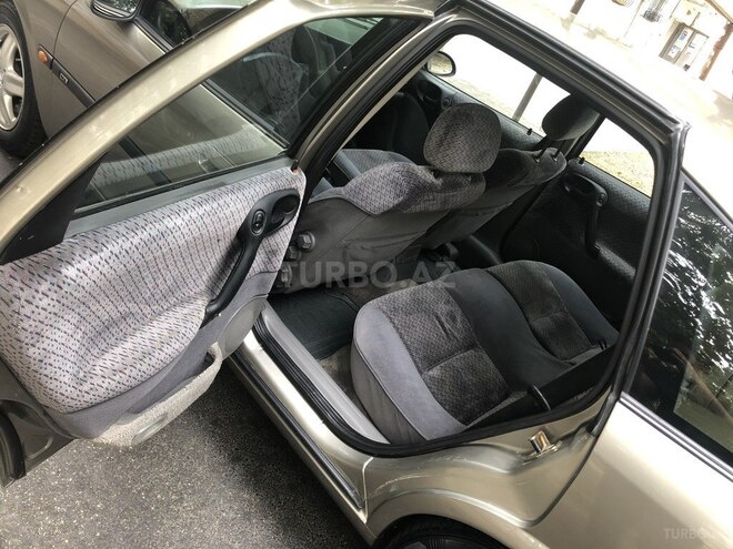 Opel Vectra 1996, 250,000 km - 2.0 l - Bakı