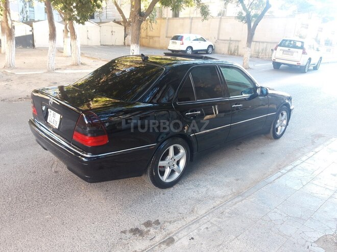Mercedes C 230 2000, 213,000 km - 2.3 l - Bakı