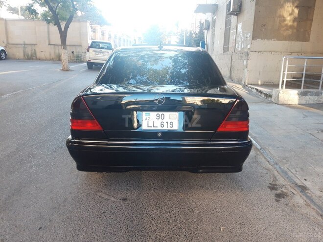 Mercedes C 230 2000, 213,000 km - 2.3 l - Bakı