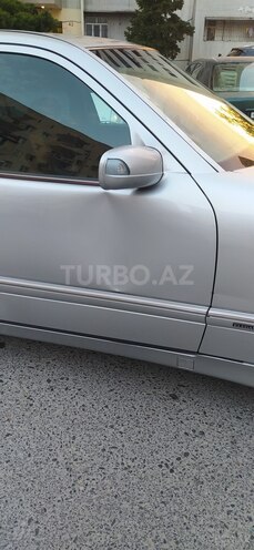 Mercedes E 240 1999, 375,000 km - 2.6 l - Bakı