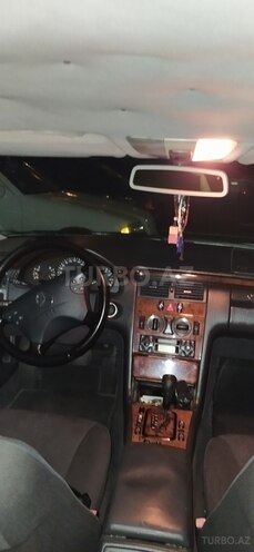 Mercedes E 240 1999, 375,000 km - 2.6 l - Bakı