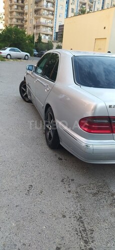 Mercedes E 240 1999, 375,000 km - 2.6 l - Bakı