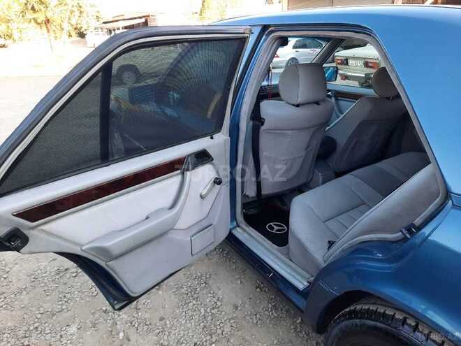 Mercedes E 220 1994, 250,000 km - 2.2 л - Masallı