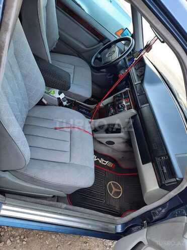Mercedes E 220 1994, 250,000 km - 2.2 л - Masallı