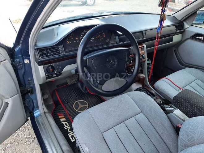 Mercedes E 220 1994, 250,000 km - 2.2 л - Masallı