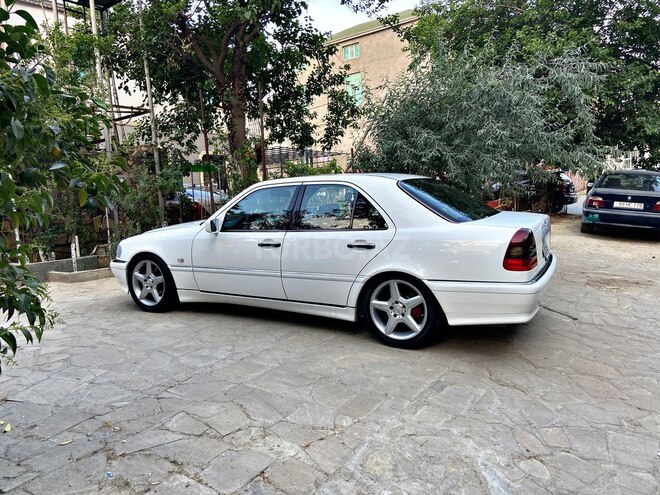 Mercedes C 240 2000, 190,000 km - 2.6 l - Bakı