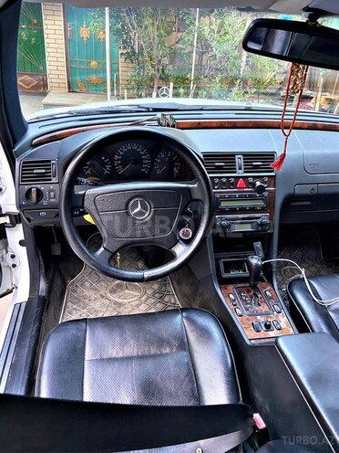 Mercedes C 240 2000, 190,000 km - 2.6 l - Bakı