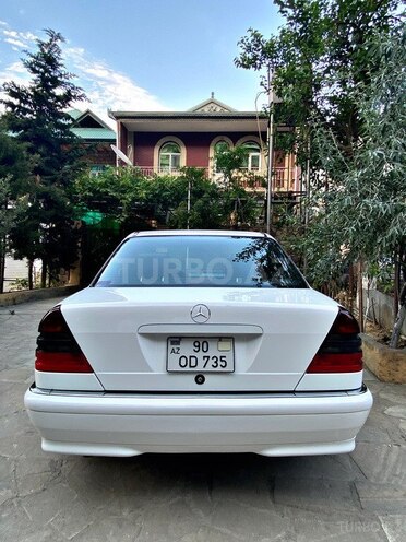 Mercedes C 240 2000, 190,000 km - 2.6 l - Bakı