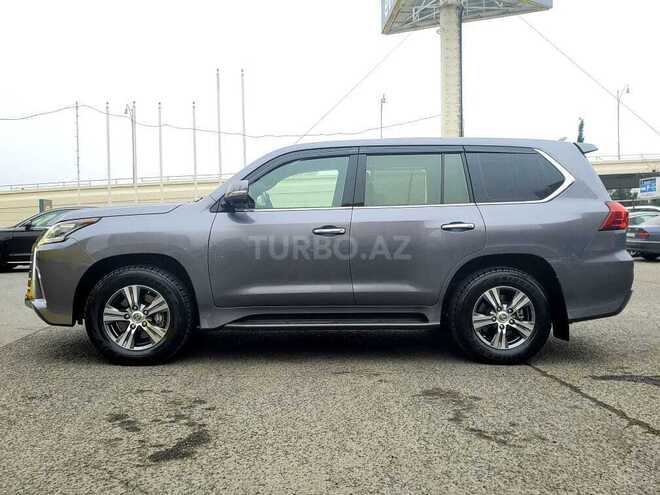 Lexus LX 570 2017, 88,000 km - 5.7 l - Bakı