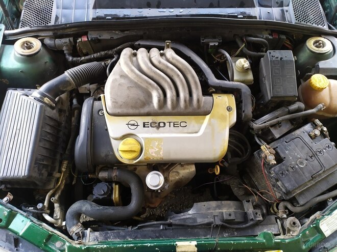 Opel Vectra 1996, 402,000 km - 1.6 l - Bakı