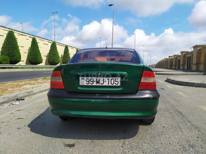 Opel Vectra 1996, 402,000 km - 1.6 l - Bakı