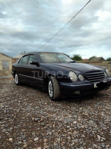 Mercedes E 240 2001, 296,923 km - 2.6 l - Bakı