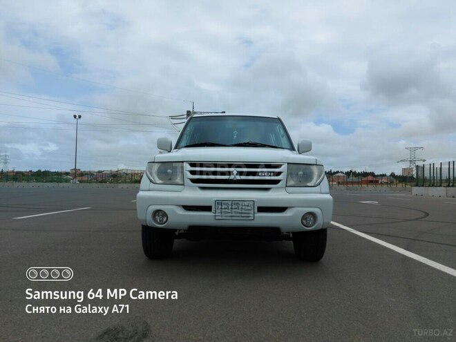Mitsubishi Pajero io 2002, 274,778 km - 2.0 l - Bakı