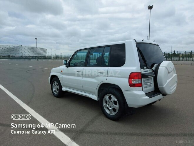 Mitsubishi Pajero io 2002, 274,778 km - 2.0 l - Bakı