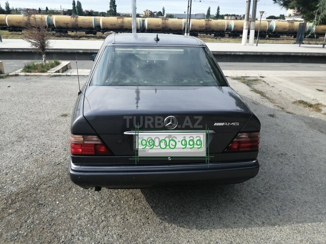 Mercedes E 220 1995, 251,000 km - 2.2 l - Bakı