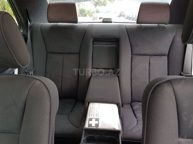 Mercedes E 240 1998, 182,000 km - 2.4 l - Bakı
