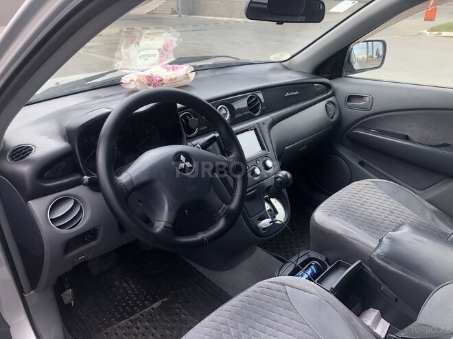Mitsubishi Airtrek 2001, 250,000 km - 2.0 l - Bakı