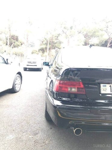 BMW 528 1997, 259,000 km - 2.8 l - Bakı