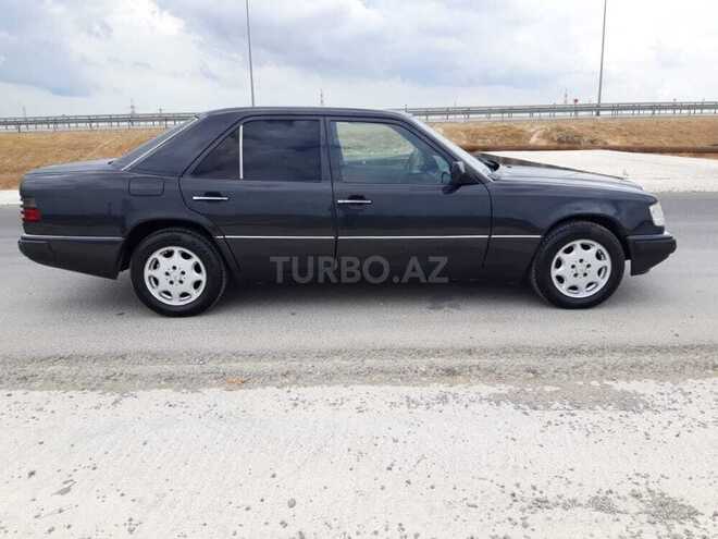 Mercedes E 200 1991, 380,000 km - 2.0 l - Bakı