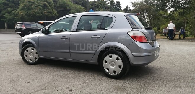 Opel Astra 2006, 129,000 km - 1.4 l - Bakı