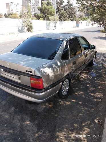 Opel Vectra 1995, 242,111 km - 1.6 l - Bakı