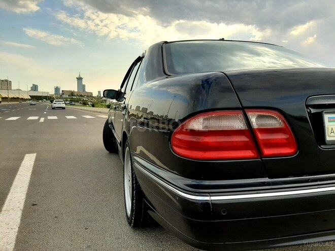 Mercedes E 320 1999, 350,000 km - 3.2 l - Bakı