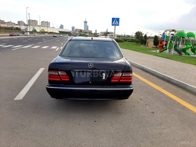 Mercedes E 320 1999, 350,000 km - 3.2 l - Bakı