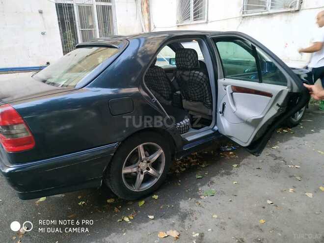 Mercedes C 220 1995, 441,132 km - 2.2 l - Bakı