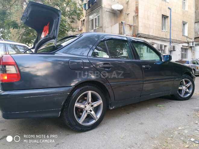 Mercedes C 220 1995, 441,132 km - 2.2 l - Bakı