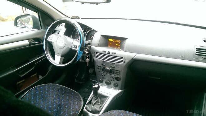 Opel Astra 2009, 239,500 km - 1.7 l - Bakı