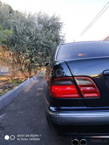 Mercedes E 280 2000, 310,000 km - 2.8 l - Bakı