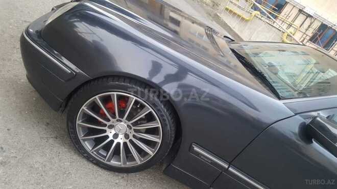 Mercedes E 220 2000, 220,000 km - 2.2 l - Bakı