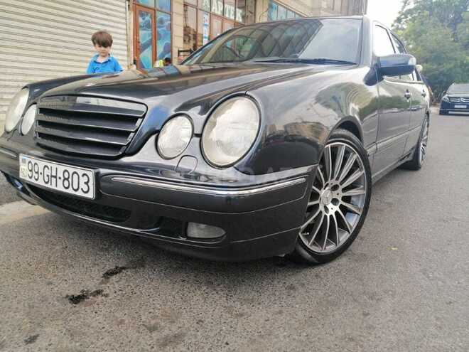Mercedes E 220 2000, 220,000 km - 2.2 l - Bakı