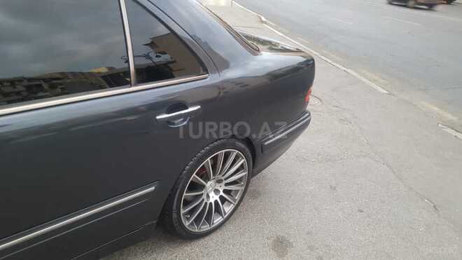 Mercedes E 220 2000, 220,000 km - 2.2 l - Bakı