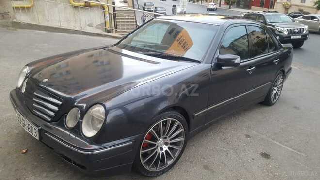 Mercedes E 220 2000, 220,000 km - 2.2 l - Bakı