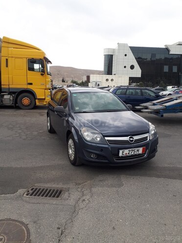 Opel Astra 2009, 137,000 km - 1.4 l - Bakı