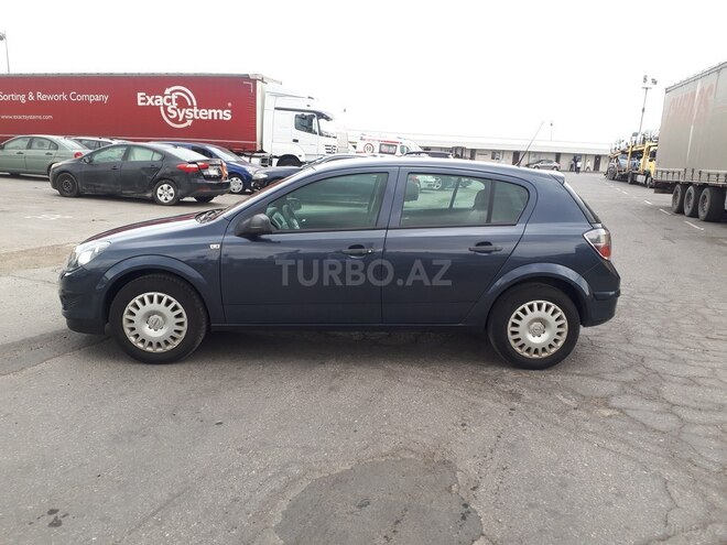Opel Astra 2009, 137,000 km - 1.4 l - Bakı