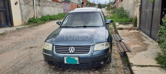 Volkswagen Passat 2004, 215,000 km - 1.8 l - Qusar