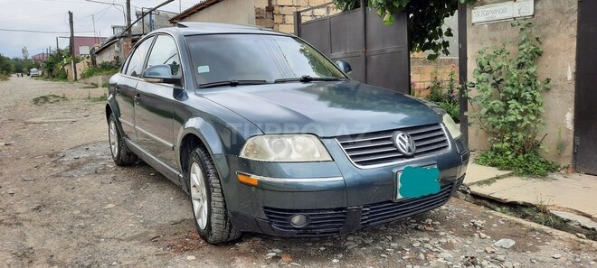 Volkswagen Passat 2004, 215,000 km - 1.8 l - Qusar