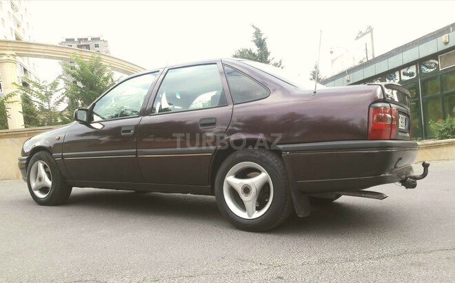 Opel Vectra 1995, 352,222 km - 2.0 л - Bakı