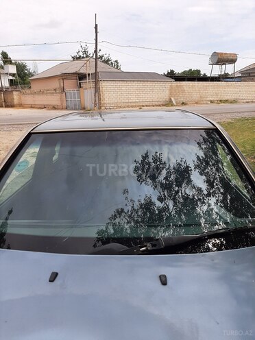 Mercedes E 200 1992, 56,324 km - 2.0 l - Salyan